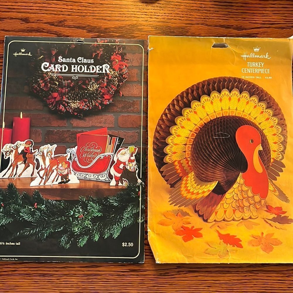Vintage Hallmark honeycomb Thanksgiving turkey & Santa Christmas Card holder